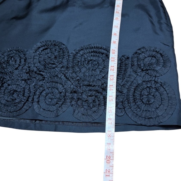 BANANA REPUBLIC 100% Silk Fully Lined Mini Skirt Floral Appliqués Side Zipper 14 - Picture 8 of 10